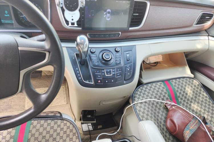 Used Buick GL8 2015 2.4L Luxury Business Premium Edition Audio And AC Panel