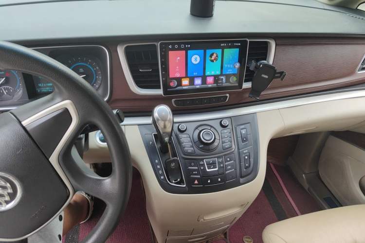 Used Buick GL8 2015 2.4L Luxury Business Premium Edition Audio And AC Panel