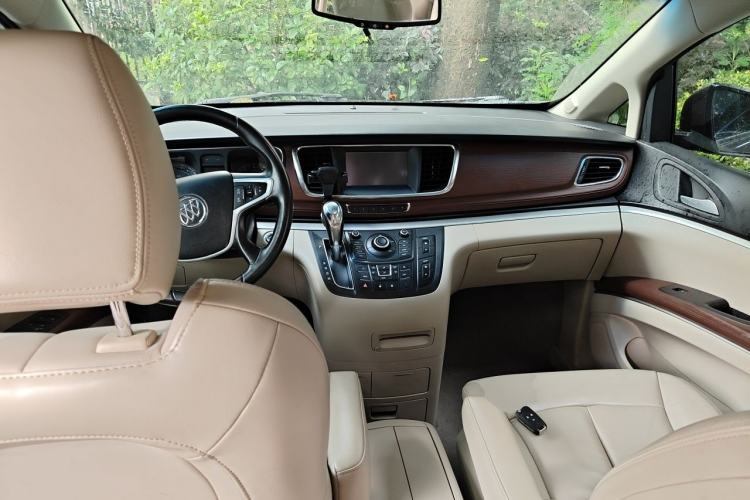 Used Buick GL8 2015 2.4L Luxury Business Premium Edition Center Console