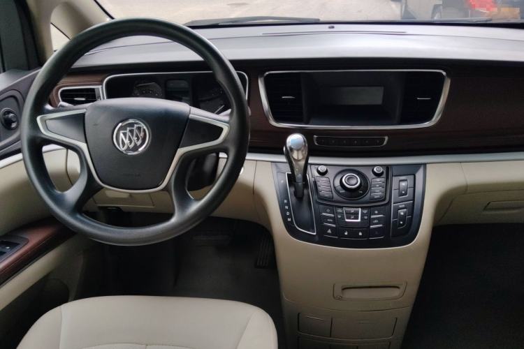 Used Buick GL8 2015 2.4L Luxury Business Premium Edition Center Console