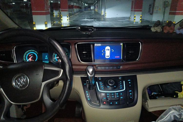Used Buick GL8 2015 2.4L Luxury Business Premium Edition Center Console
