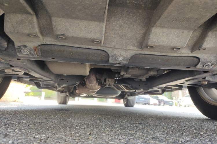 Used Buick GL8 2015 2.4L Luxury Business Premium Edition Chassis Front