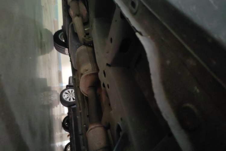 Used Buick GL8 2015 2.4L Luxury Business Premium Edition Chassis Front Right