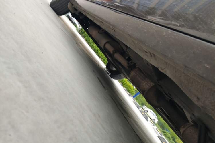 Used Buick GL8 2015 2.4L Luxury Business Premium Edition Chassis Front Right
