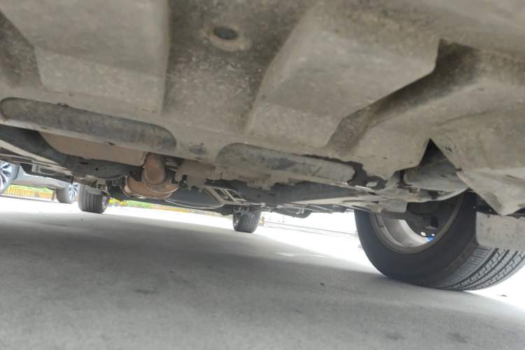 Used Buick GL8 2015 2.4L Luxury Business Premium Edition Chassis Front