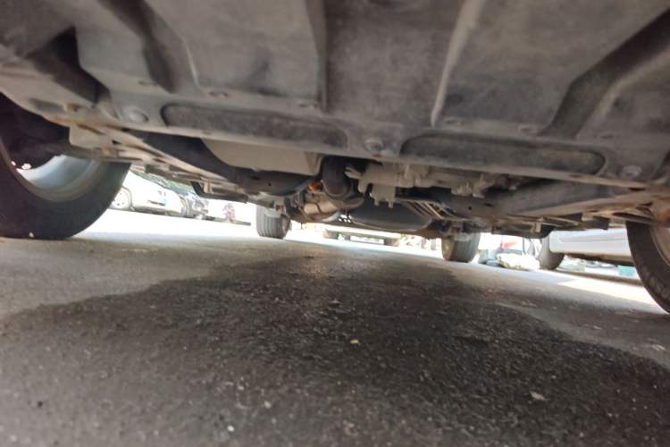 Used Buick GL8 2015 2.4L Luxury Business Premium Edition Chassis Front