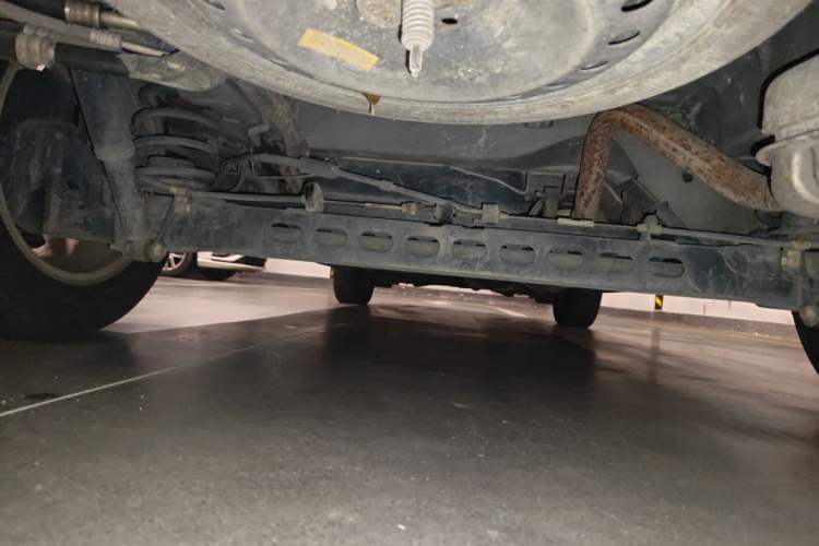 Used Buick GL8 2015 2.4L Luxury Business Premium Edition Chassis Rear
