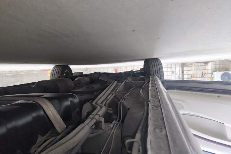Used Buick GL8 2015 2.4L Luxury Business Premium Edition Chassis Rear Left