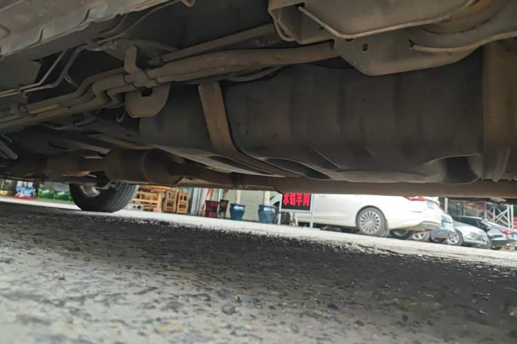 Used Buick GL8 2015 2.4L Luxury Business Premium Edition Chassis Rear Left