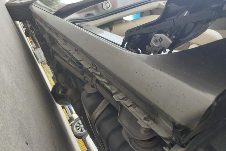 Used Buick GL8 2015 2.4L Luxury Business Premium Edition Chassis Rear Left