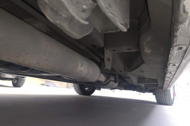Used Buick GL8 2015 2.4L Luxury Business Premium Edition Chassis Rear Right