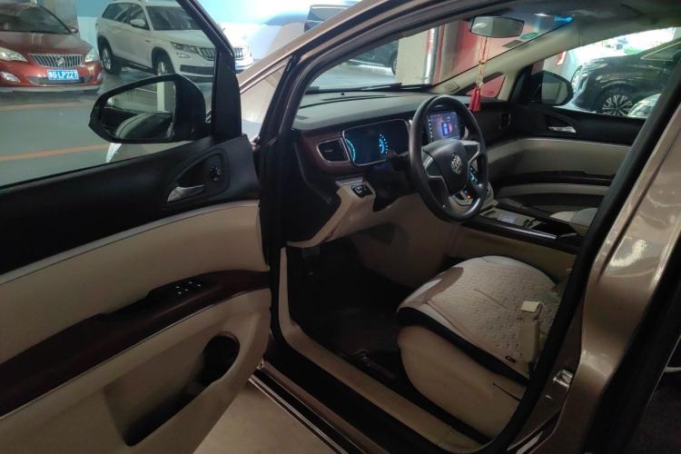Used Buick GL8 2015 2.4L Luxury Business Premium Edition Driver Seat