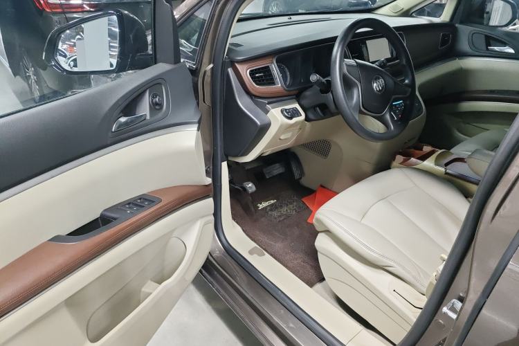 Used Buick GL8 2015 2.4L Luxury Business Premium Edition Driver Seat