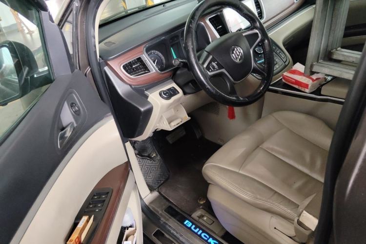 Used Buick GL8 2015 2.4L Luxury Business Premium Edition Driver Seat
