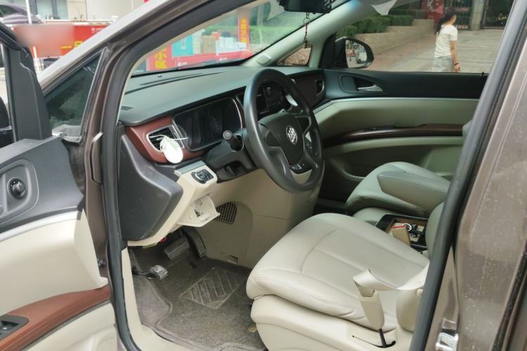 Used Buick GL8 2015 2.4L Luxury Business Premium Edition Driver Seat