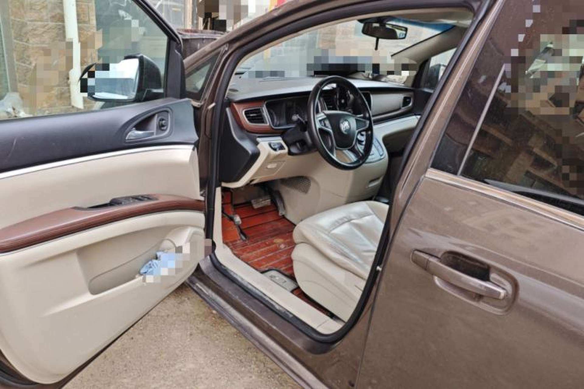 Used Buick GL8 2015 2.4L Luxury Business Premium Edition Driver Seat