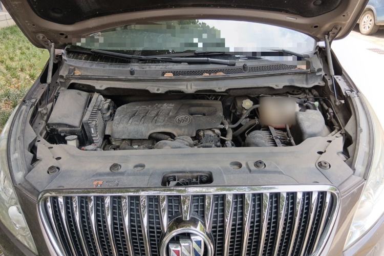 Used Buick GL8 2015 2.4L Luxury Business Premium Edition Engine Bay
