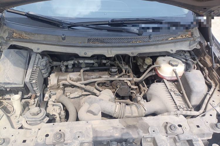 Used Buick GL8 2015 2.4L Luxury Business Premium Edition Engine Bay