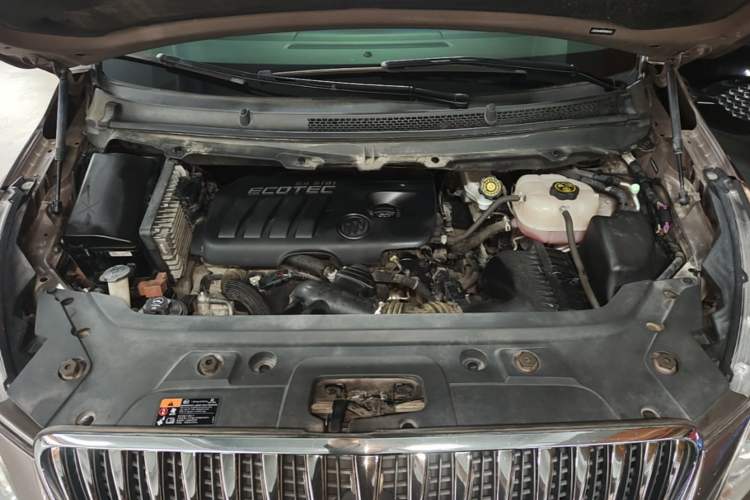 Used Buick GL8 2015 2.4L Luxury Business Premium Edition Engine Bay