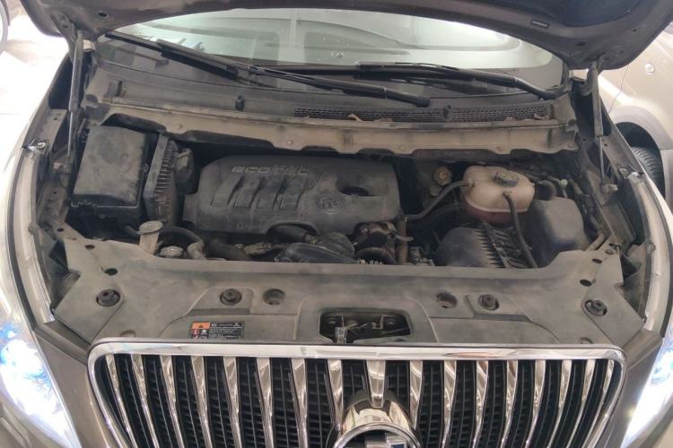 Used Buick GL8 2015 2.4L Luxury Business Premium Edition Engine Bay