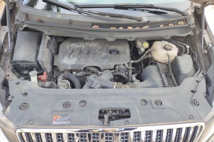 Used Buick GL8 2015 2.4L Luxury Business Premium Edition Engine Bay