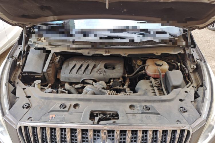 Used Buick GL8 2015 2.4L Luxury Business Premium Edition Engine Bay