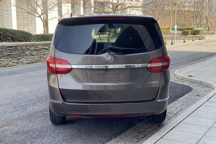 Used Buick GL8 2015 2.4L Luxury Business Premium Edition Exterior 1