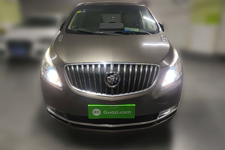 Used Buick GL8 2015 2.4L Luxury Business Premium Edition Exterior 1