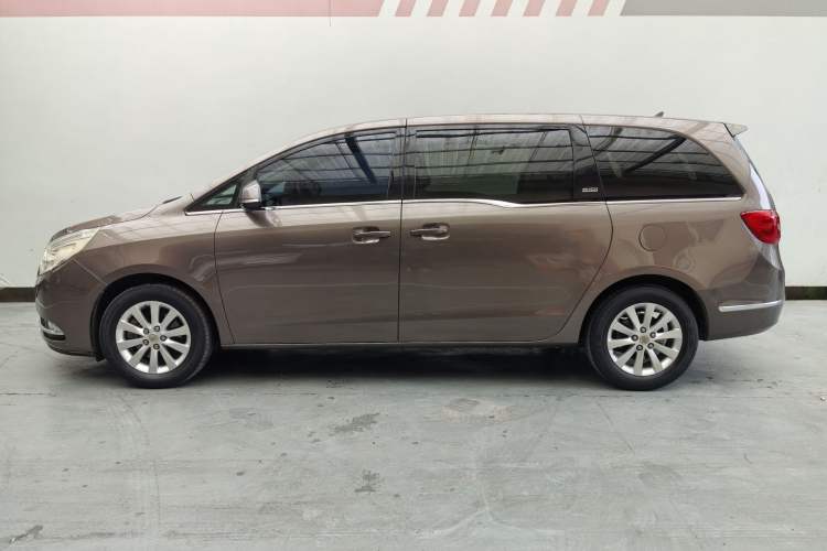 Used Buick GL8 2015 2.4L Luxury Business Premium Edition Exterior 12