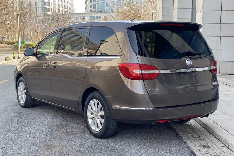 Used Buick GL8 2015 2.4L Luxury Business Premium Edition Exterior 5