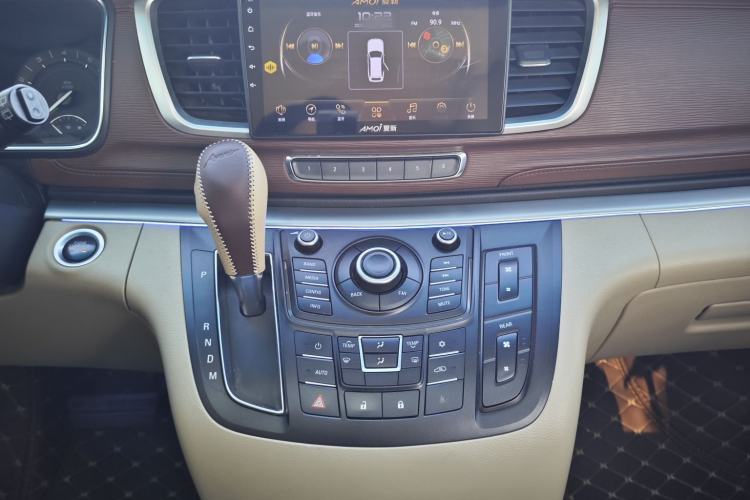 Used Buick GL8 2015 2.4L Luxury Business Premium Edition Exterior 6