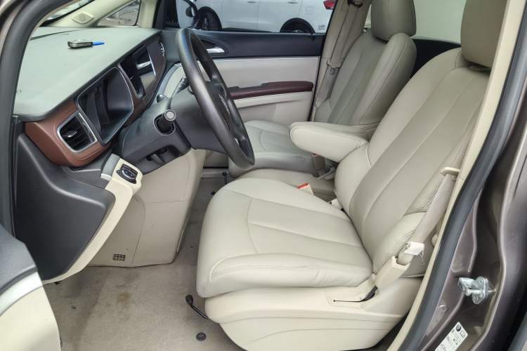 Used Buick GL8 2015 2.4L Luxury Business Premium Edition Exterior 7