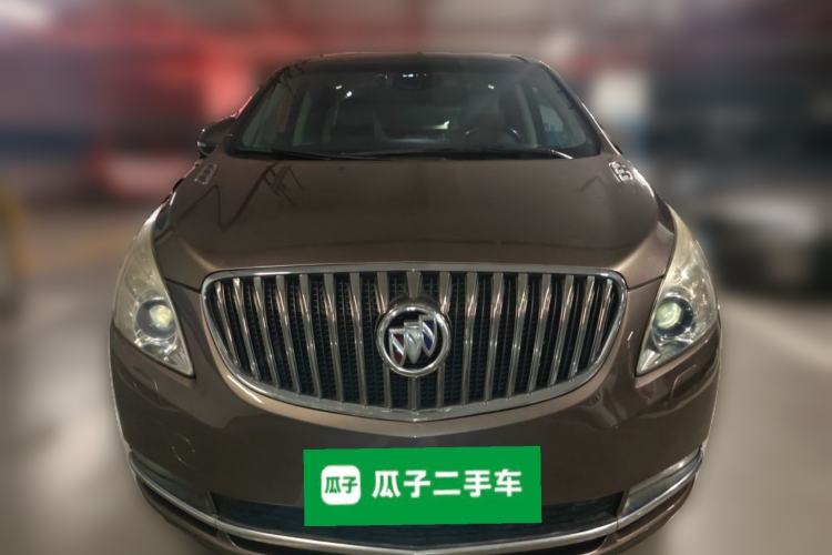 Used Buick GL8 2015 2.4L Luxury Business Premium Edition Front