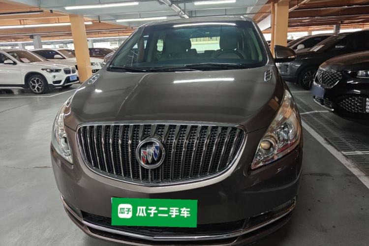 Used Buick GL8 2015 2.4L Luxury Business Premium Edition Front