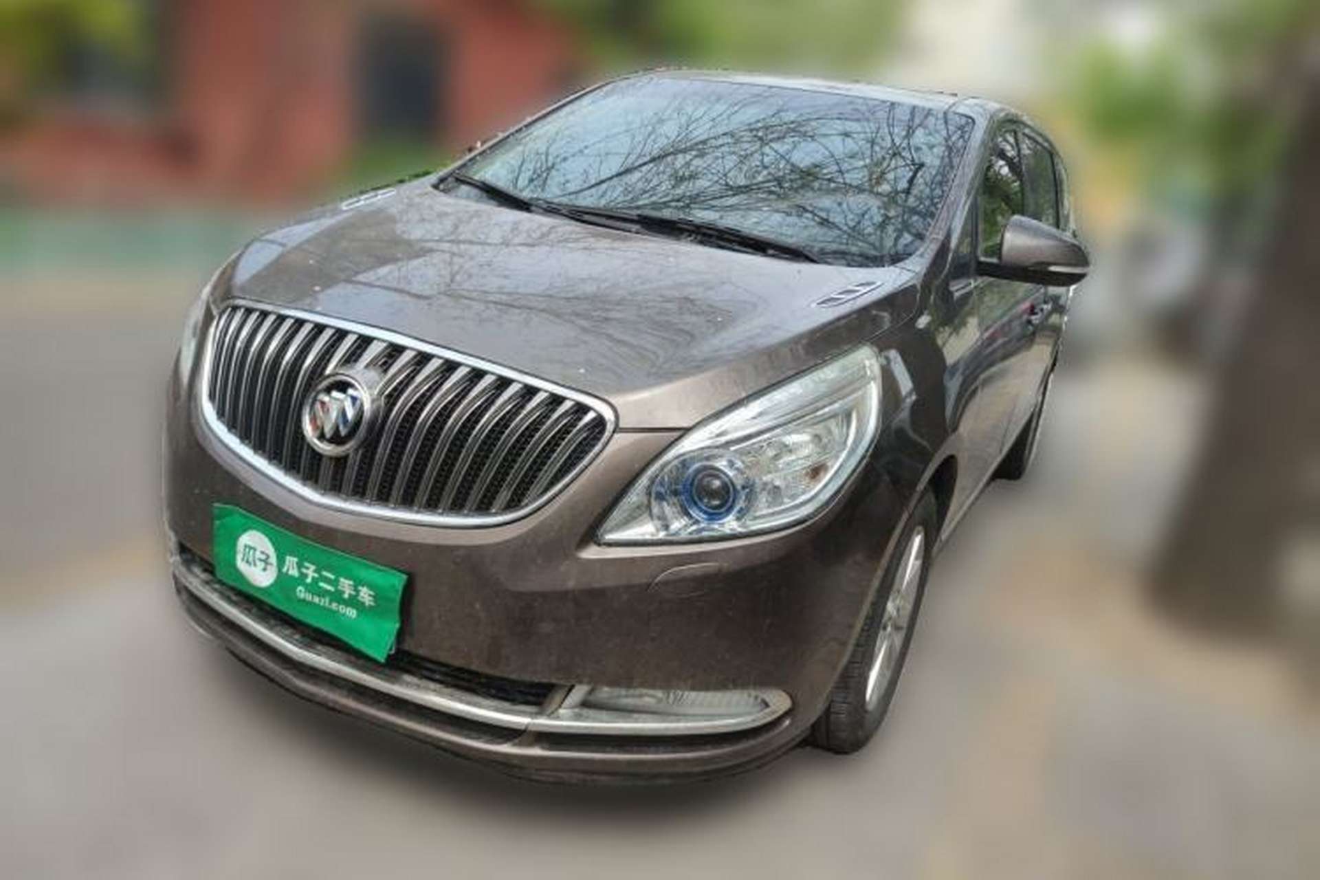 Used Buick GL8 2015 2.4L Luxury Business Premium Edition Front Left 45 Deg