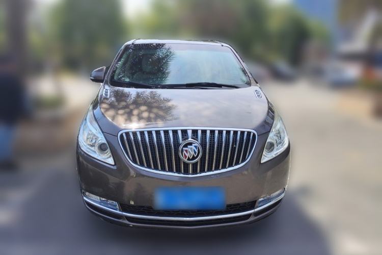 Used Buick GL8 2015 2.4L Luxury Business Premium Edition Front