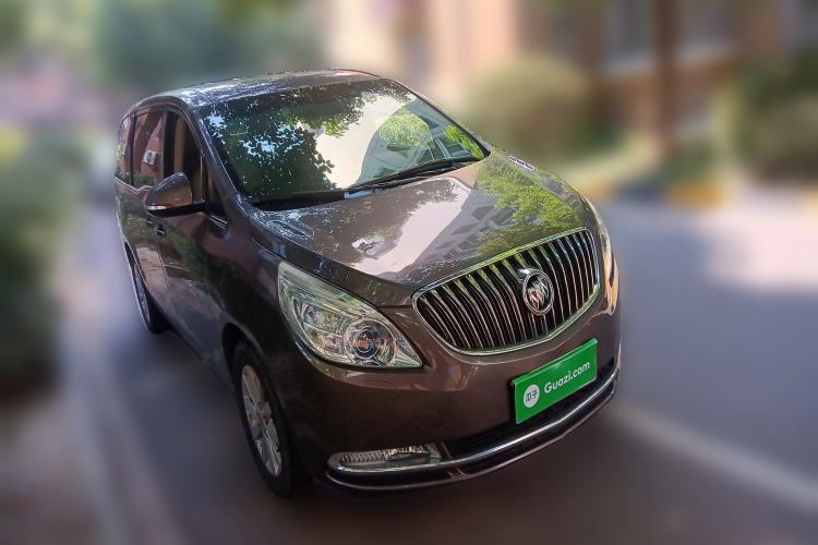 Used Buick GL8 2015 2.4L Luxury Business Premium Edition Front Right 45 Deg