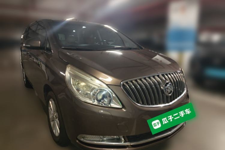Used Buick GL8 2015 2.4L Luxury Business Premium Edition Front Right 45 Deg
