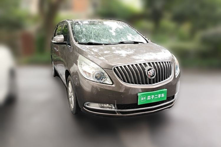 Used Buick GL8 2015 2.4L Luxury Business Premium Edition Front Right 45 Deg