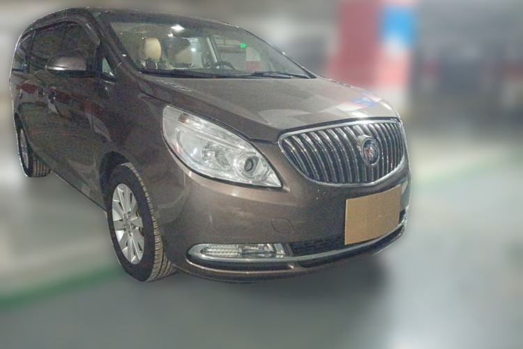 Used Buick GL8 2015 2.4L Luxury Business Premium Edition Front Right 45 Deg