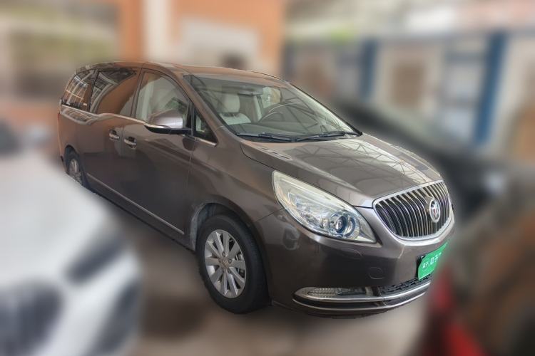 Used Buick GL8 2015 2.4L Luxury Business Premium Edition Front Right 45 Deg