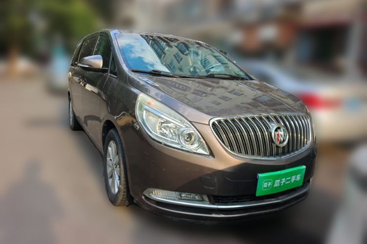 Used Buick GL8 2015 2.4L Luxury Business Premium Edition Front Right 45 Deg