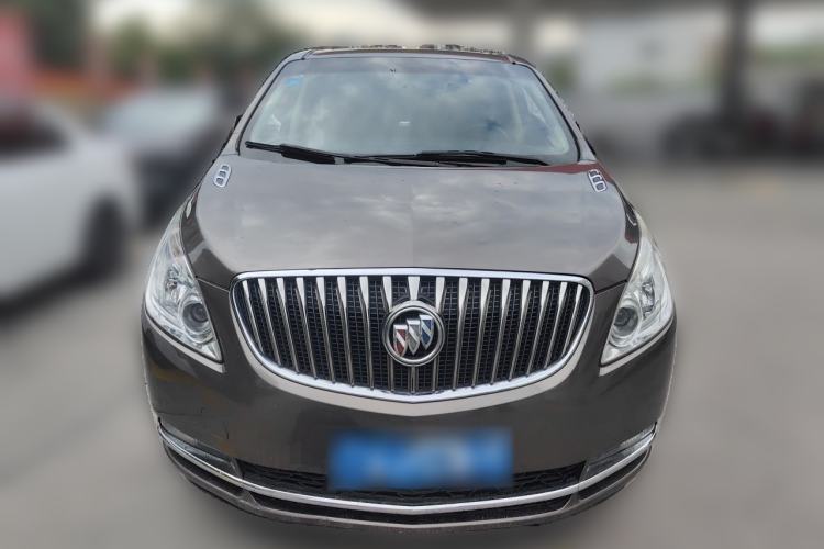 Used Buick GL8 2015 2.4L Luxury Business Premium Edition Front