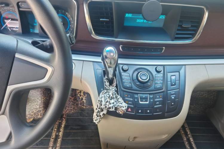 Used Buick GL8 2015 2.4L Luxury Business Premium Edition Gear Lever