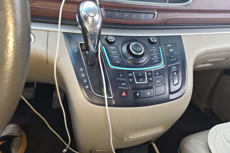 Used Buick GL8 2015 2.4L Luxury Business Premium Edition Gear Lever