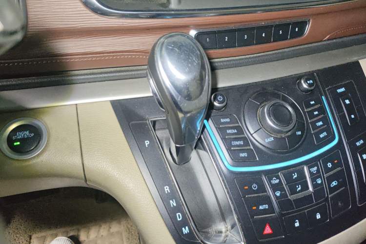 Used Buick GL8 2015 2.4L Luxury Business Premium Edition Gear Lever