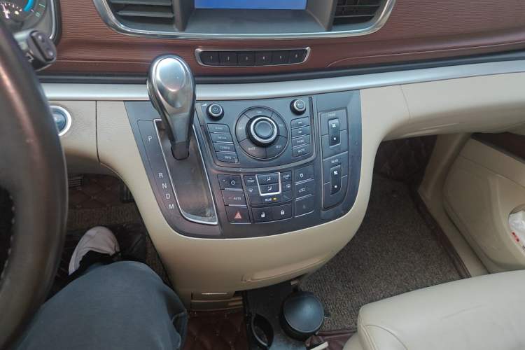 Used Buick GL8 2015 2.4L Luxury Business Premium Edition Gear Lever