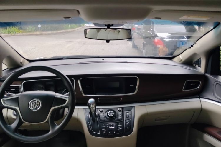 Used Buick GL8 2015 2.4L Luxury Business Premium Edition Headliner