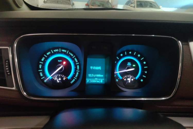 Used Buick GL8 2015 2.4L Luxury Business Premium Edition Instrument Cluster