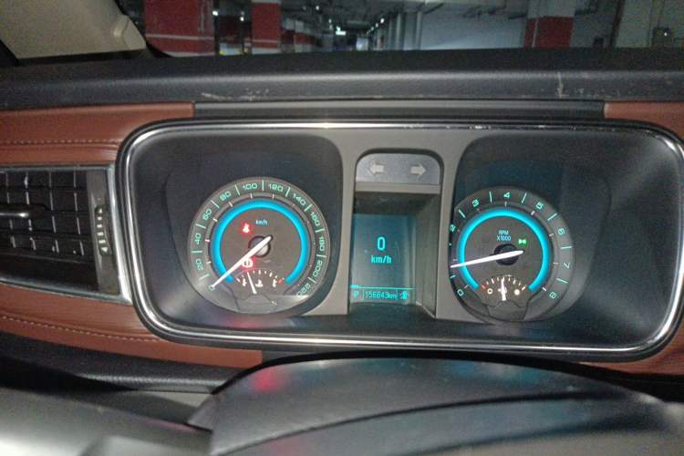 Used Buick GL8 2015 2.4L Luxury Business Premium Edition Instrument Cluster